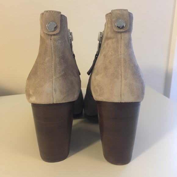 Rag and Bone Margot Grey Suede Bootie, Size 38.5 - Picture 4 of 5